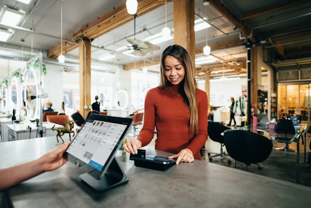 Debit vs Credit Card